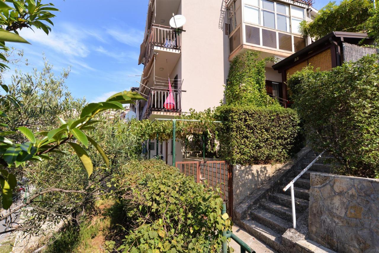 Apartment Near The Sea 650 Rabac Exteriér fotografie
